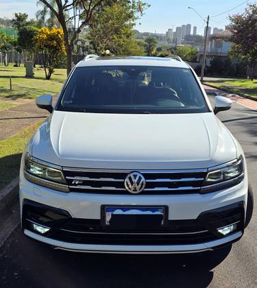 VOLKSWAGEN TIGUAN 2.0 350 TSI GASOLINA ALLSPACE R-LINE 4MOTION DSG VOLKSWAGEN TIGUAN 2.0 350 TSI GASOLINA ALLSPACE R-LINE 4MOTION DSG